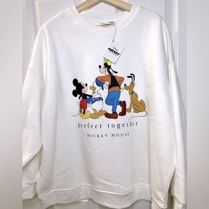 NEW Disney Mickey and Friends Graphic Print Sweatshirt - Size Large